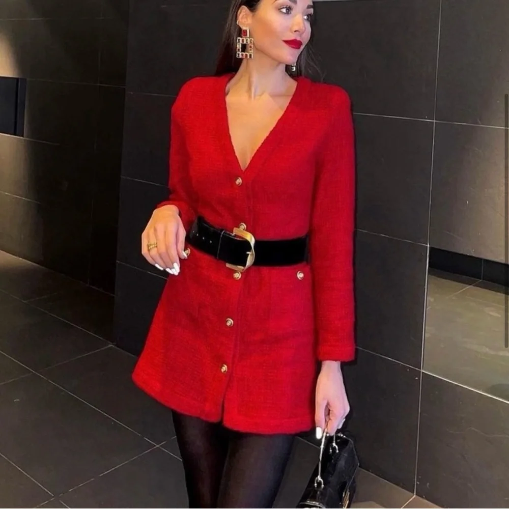 Chic Red Button-Up Zara Cardigan Dress - Picture 6 of 7